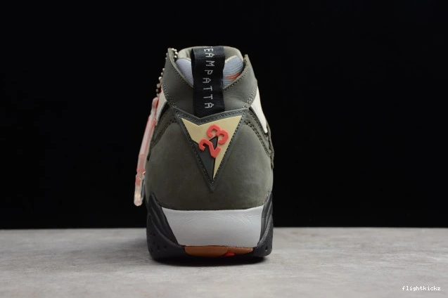 AT3375-100 Icicle x Jordan Patta 7 Air 0925